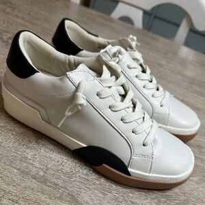 Dolce Vita Sneakers